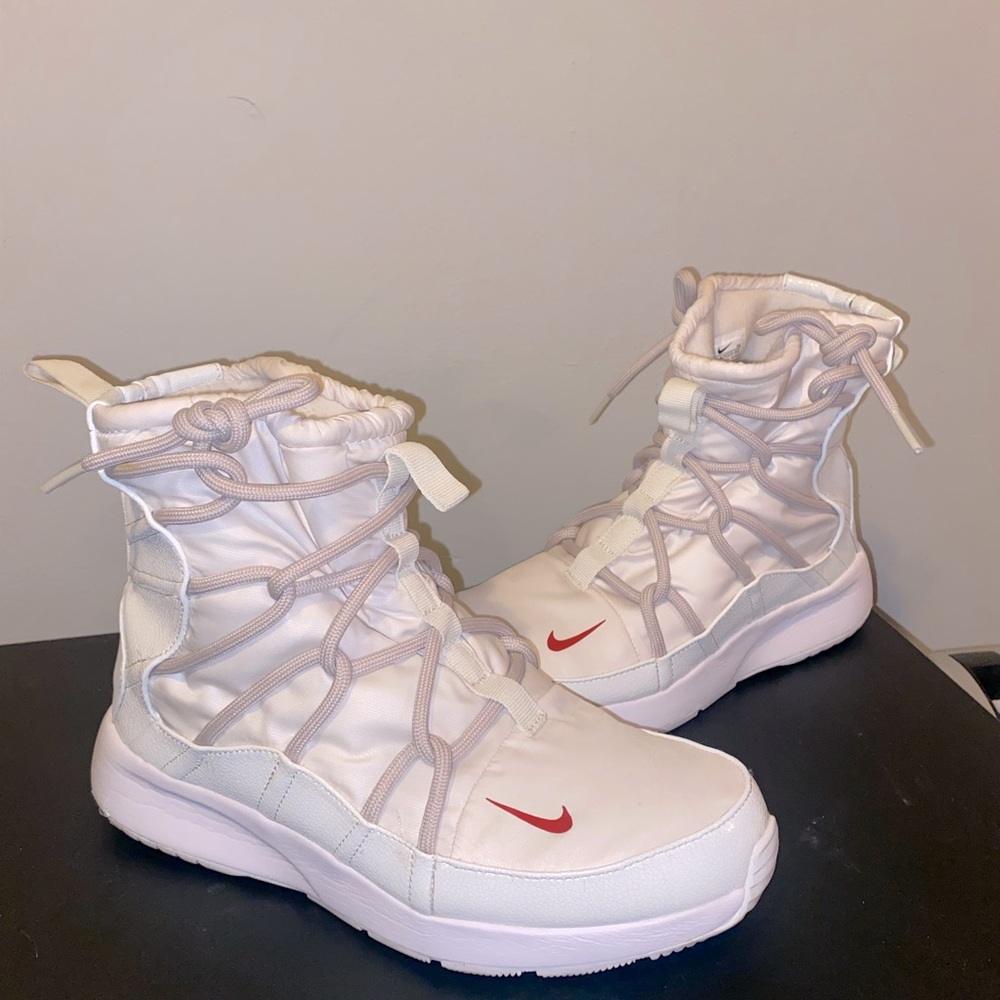 Nike Tanjun High Rise